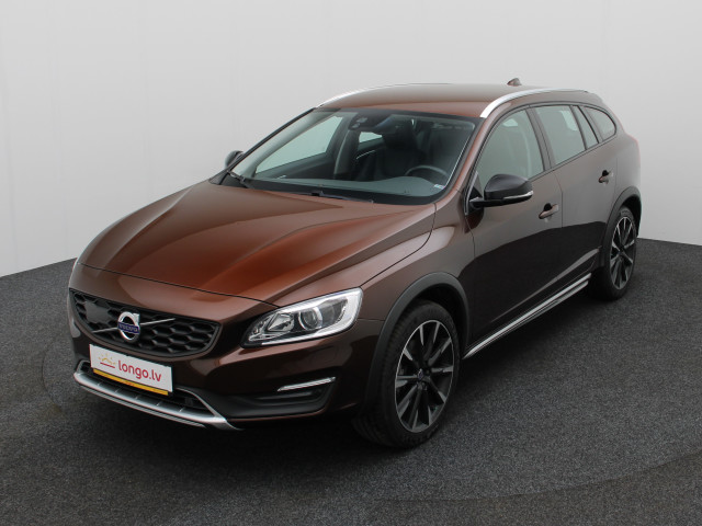 Buy Volvo V60 Cross Country 17 Wagon Diesel 2l km 490 Eur Longo Lt