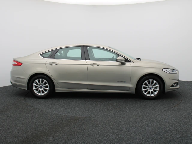 Ford mondeo deals hybrid 2016