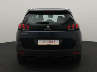 PEUGEOT 5008 Executive