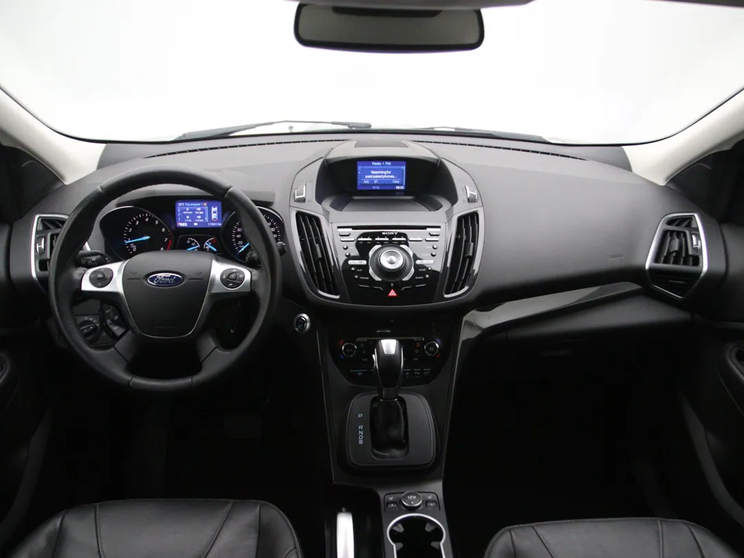 FORD KUGA Titanium