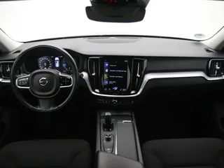 VOLVO V60 MHEV Momentum Advantage