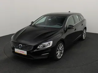 VOLVO V60 Momentum