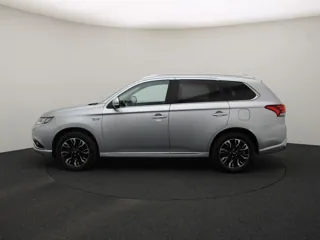 MITSUBISHI OUTLANDER Premium