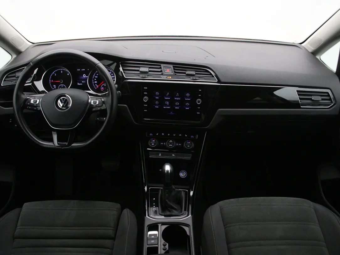 VOLKSWAGEN TOURAN HIGHLINE