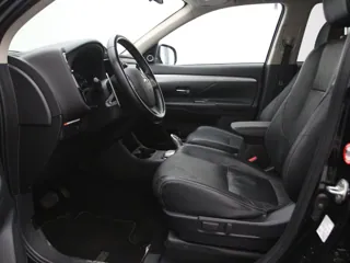 MITSUBISHI OUTLANDER Instyle