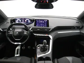 PEUGEOT 5008 GT-Line