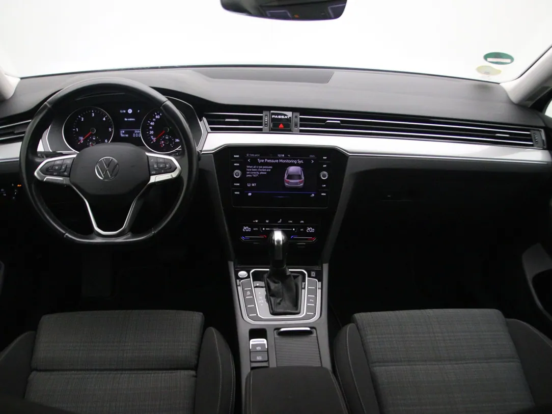 VOLKSWAGEN PASSAT B8 Business