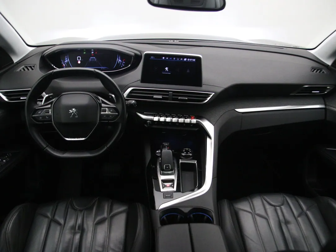 PEUGEOT 5008 Allure