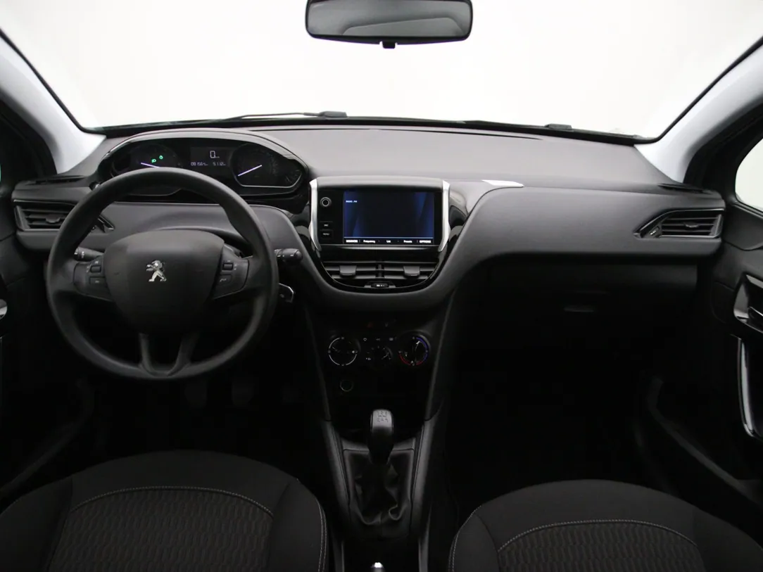 PEUGEOT 208 Active