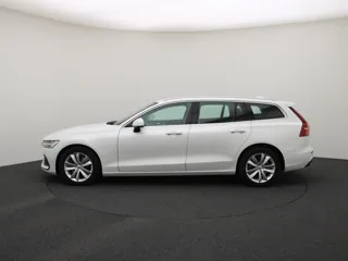 VOLVO V60 MHEV Momentum 