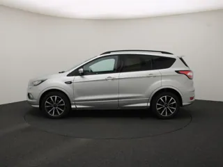 FORD KUGA ST Line