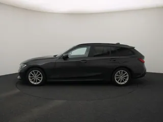 BMW 318 MHEV
