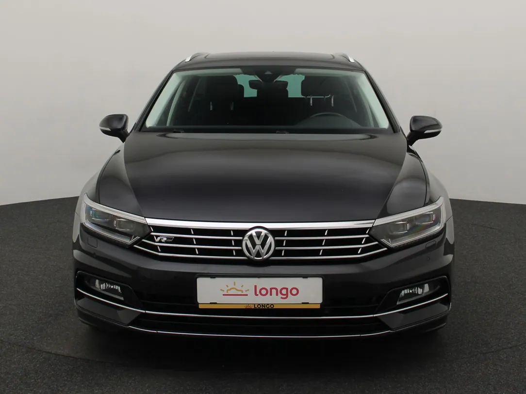 VOLKSWAGEN PASSAT B8 Highline Business R