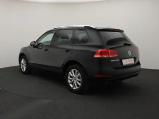 VOLKSWAGEN TOUAREG Style