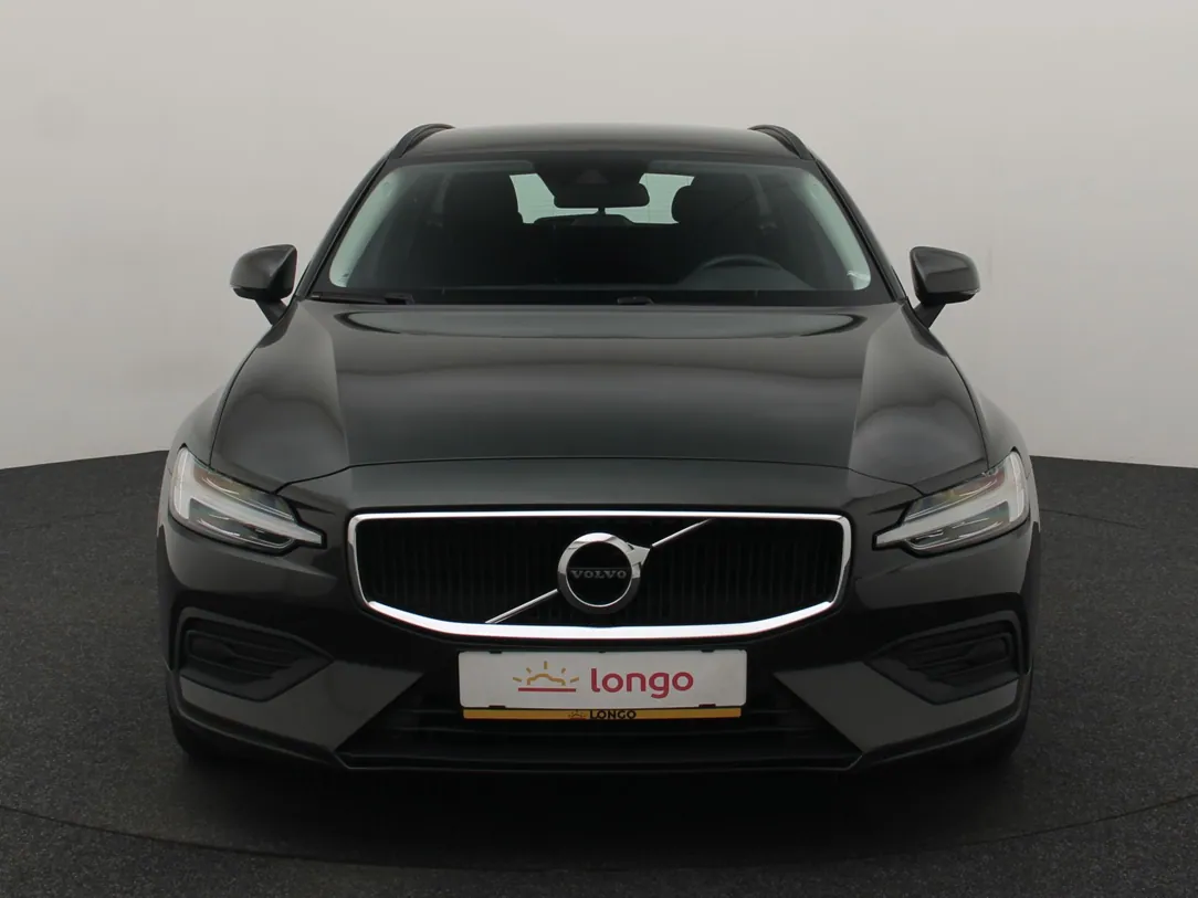 VOLVO V60 MHEV Momentum