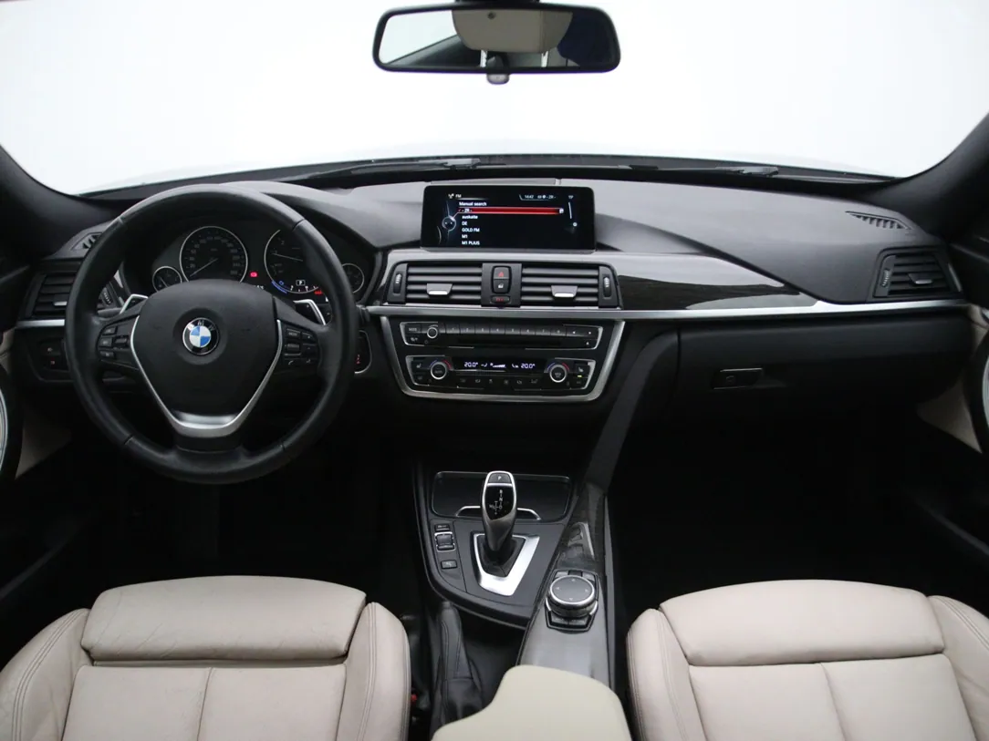 BMW 320 Luxury