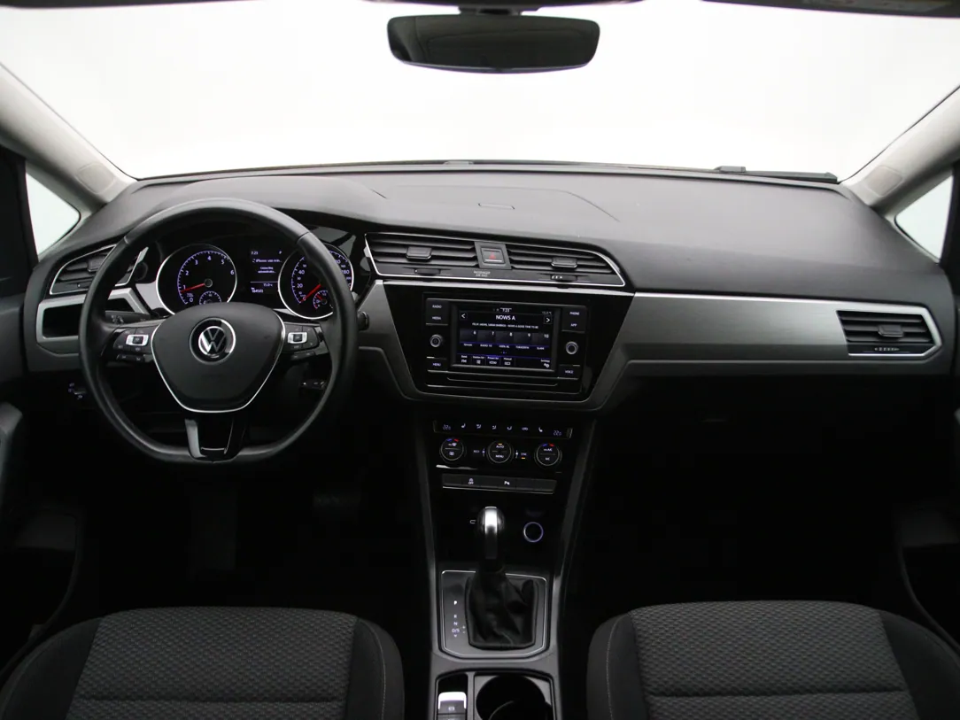 VOLKSWAGEN TOURAN Comfortline Business