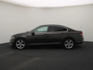 VOLKSWAGEN PASSAT B8 Comfortline