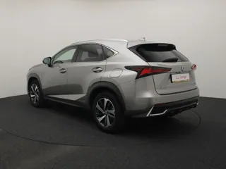 LEXUS NX300H Luxury Line