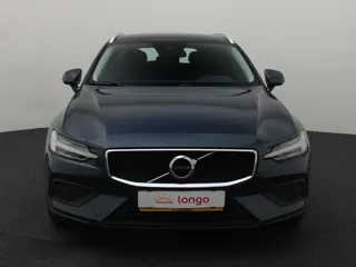 VOLVO V60 Momentum