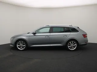 SKODA SUPERB Style Business