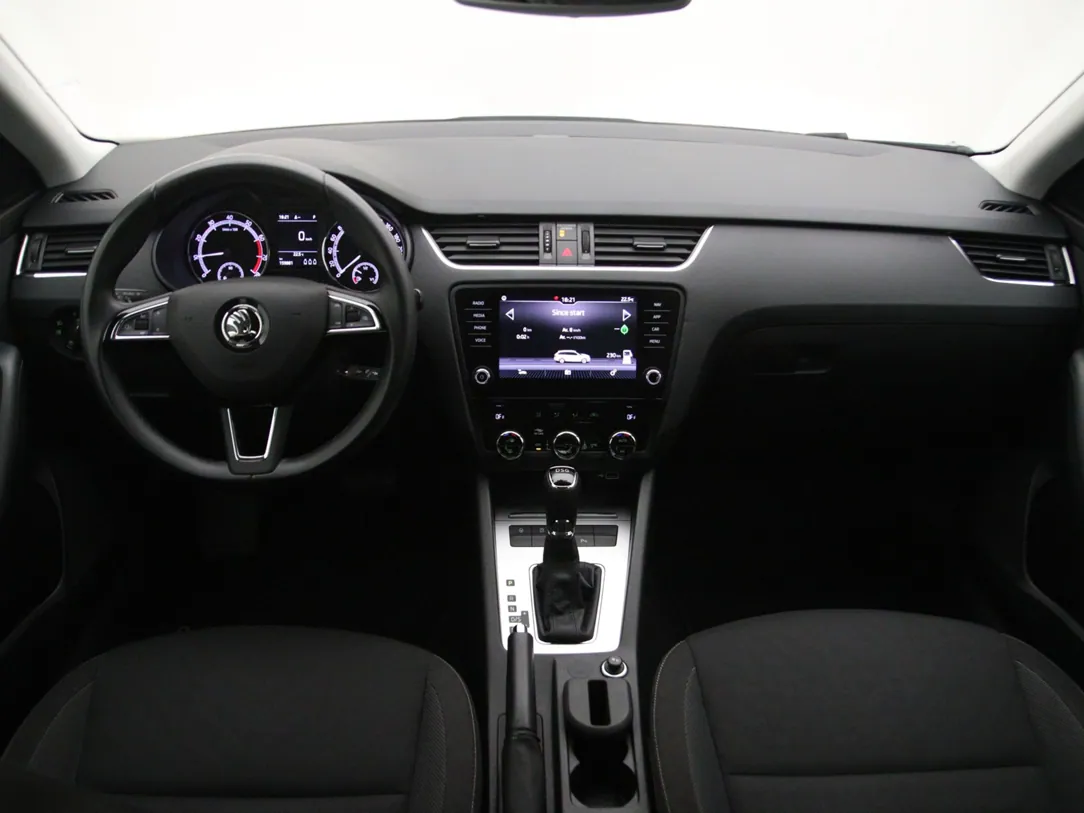 SKODA OCTAVIA Sport Business