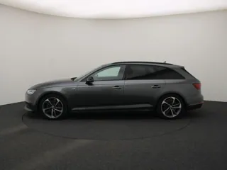 AUDI A4 Sport S Line Black Edition