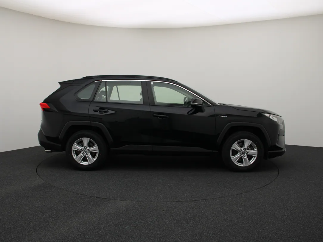 Müüa TOYOTA RAV 4 2019 Maastur Bensiin / Hübriid 2.5l 100510km 26699 ...