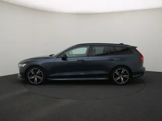 VOLVO V60 MHEV Momentum Advantage