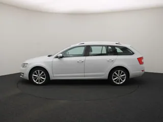 SKODA OCTAVIA Ambition Businessline