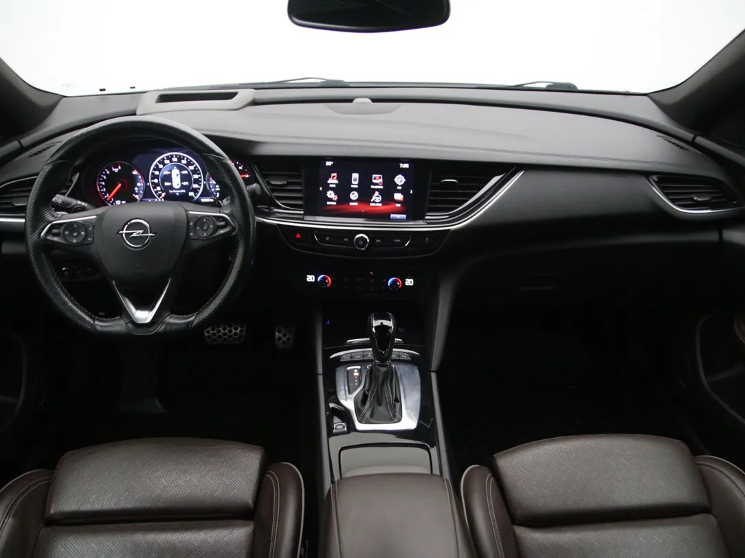 OPEL INSIGNIA OPC line