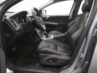 VOLVO XC60 R-Design