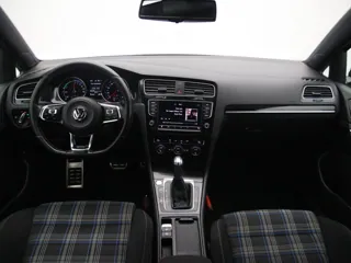 VOLKSWAGEN GOLF 7 GTE