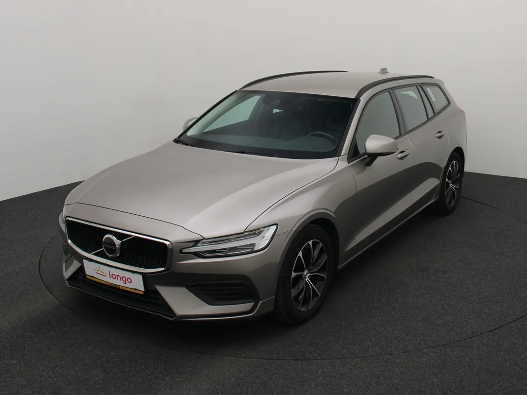 VOLVO V60 MHEV Momentum Advantage