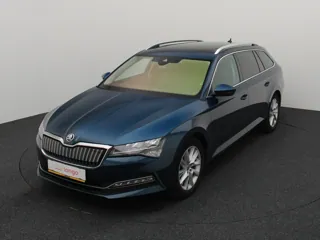 SKODA SUPERB Style Corporate Plus