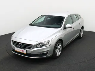 VOLVO V60 Momentum