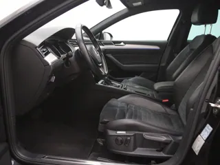 VOLKSWAGEN PASSAT B8 Highline