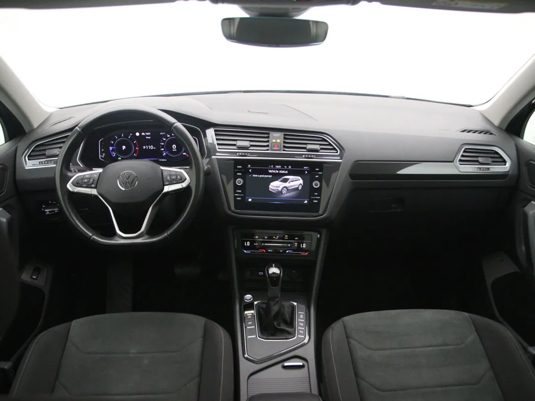 VOLKSWAGEN TIGUAN Elegance