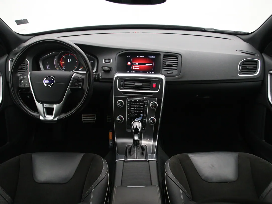 VOLVO V60 Business Sport