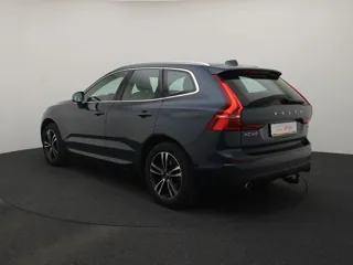 VOLVO XC60 Momentum