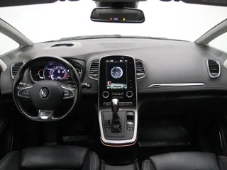 RENAULT GRAND SCENIC Initiale Paris