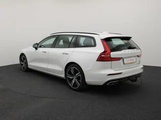 VOLVO V60 MHEV Momentum Advantage