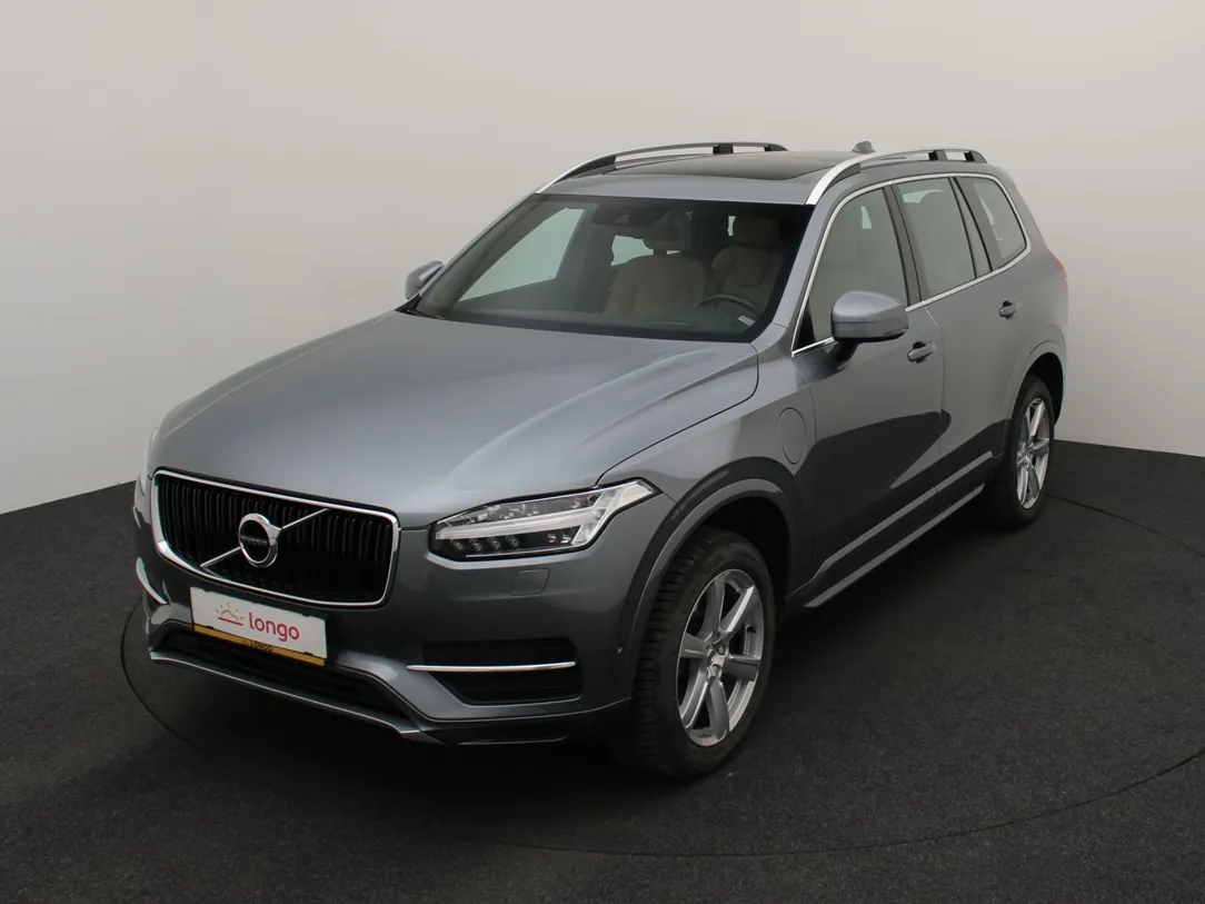 VOLVO XC90 Momentum