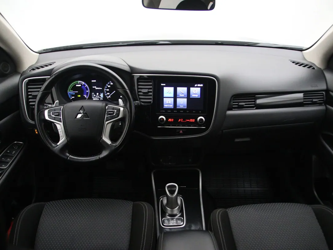 MITSUBISHI OUTLANDER Pure