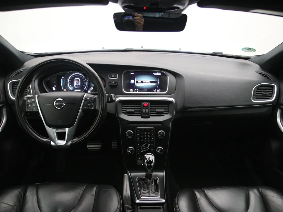 VOLVO V40 Business Sport