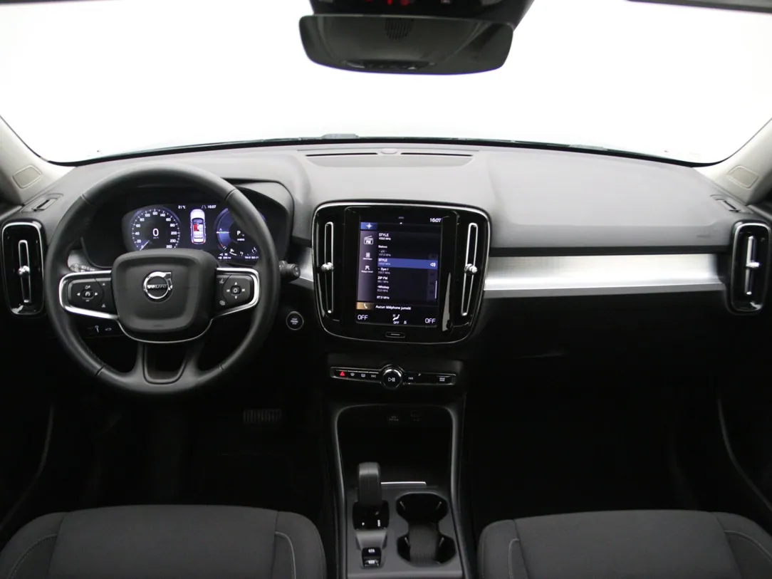 VOLVO XC40 Inscription