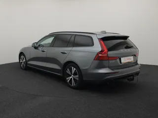 VOLVO V60 MHEV Momentum Advantage