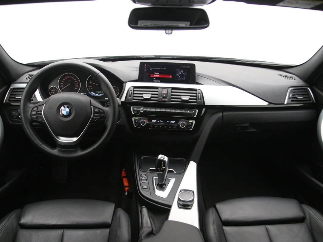 BMW 320 High Executive