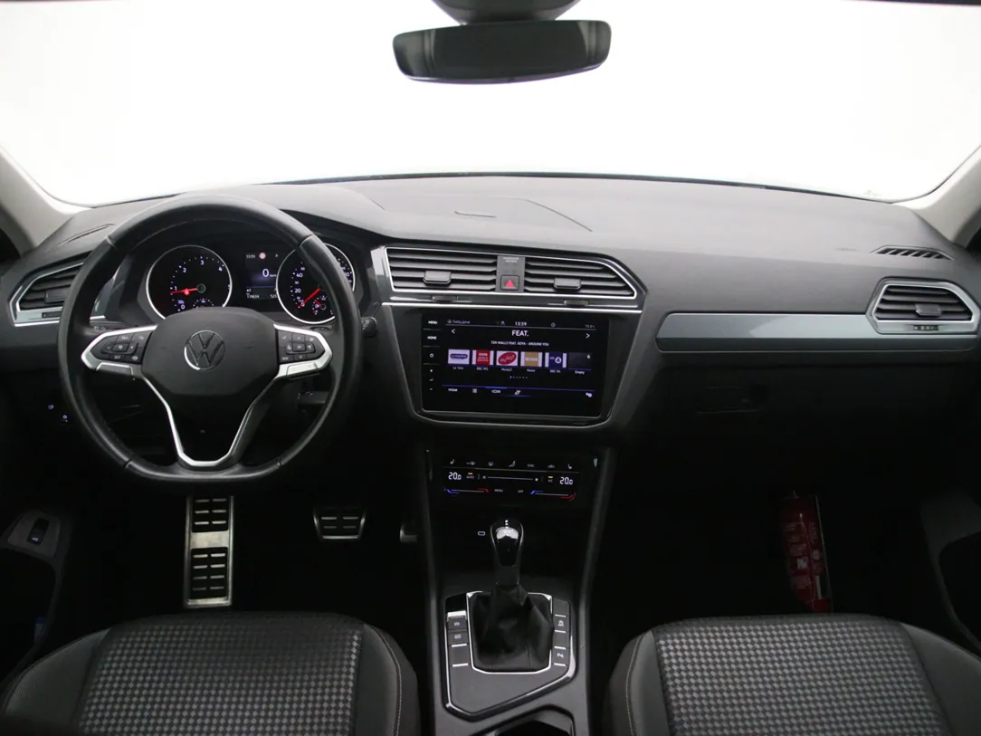 VOLKSWAGEN TIGUAN Active