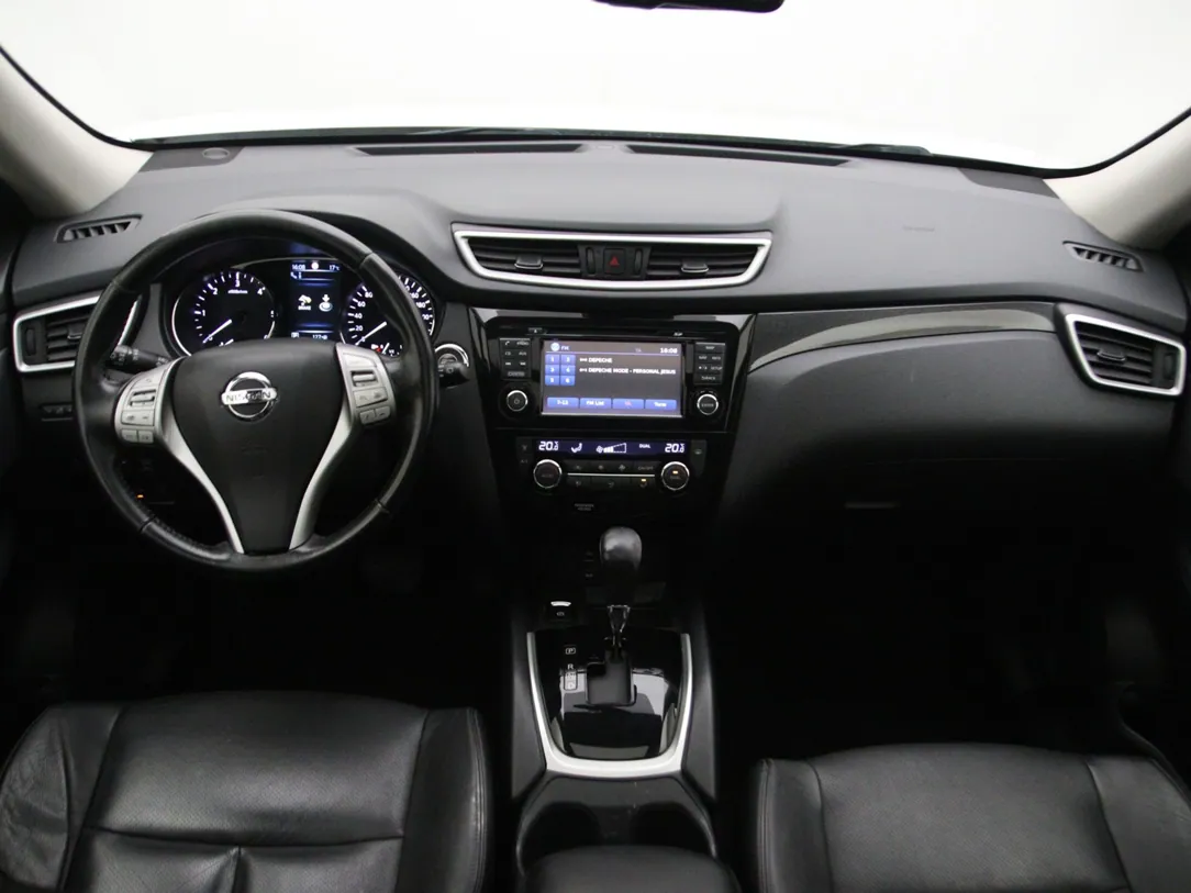 NISSAN X-TRAIL Tekna